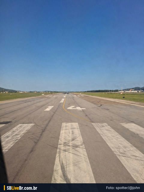 Foto de @john: 737 GOL em SBFL