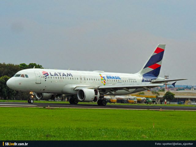 Foto de @elias_sjpotter: A320 LATAM em SBSR