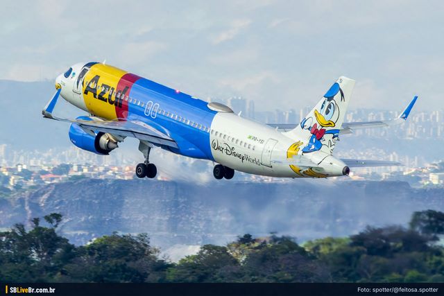 Foto de @feitosa.spotter: A20N Azul em SBCF
