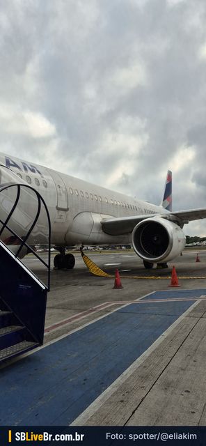 Foto de @eliakim: A321 LATAM em SBBR